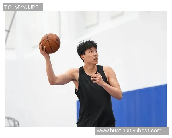 罗威与杨瀚森等中锋一致支持斯普利特担任球队主教练 罗威与杨瀚森等中锋一致支持斯普利特担任球队主教练